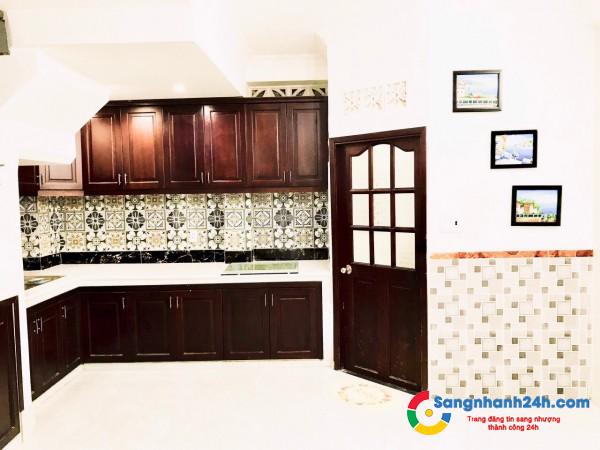Sang nhanh hợp đồng cho thuê nhà trọ, đẹp, full nội thất, đường lớn, gần trung tâm.